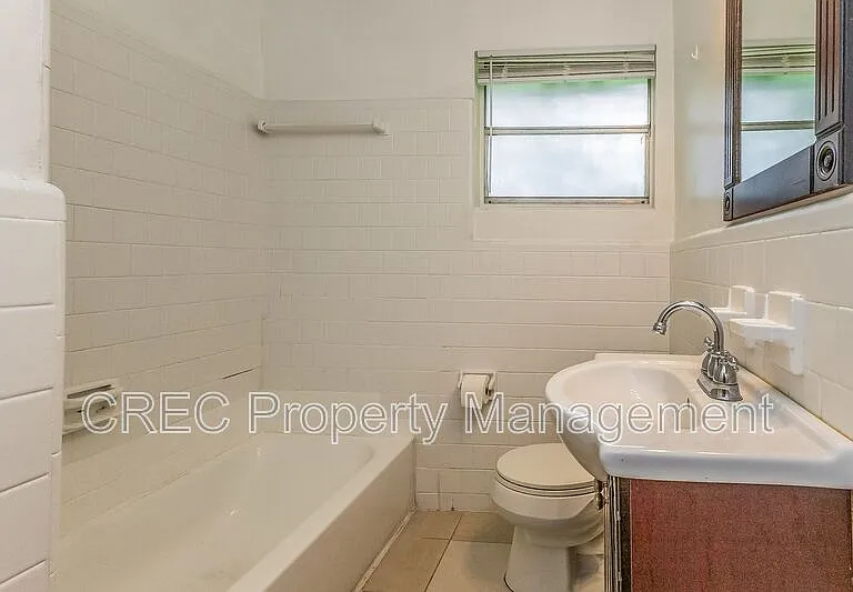 1635 Memminger Ave #B — Photo 16
