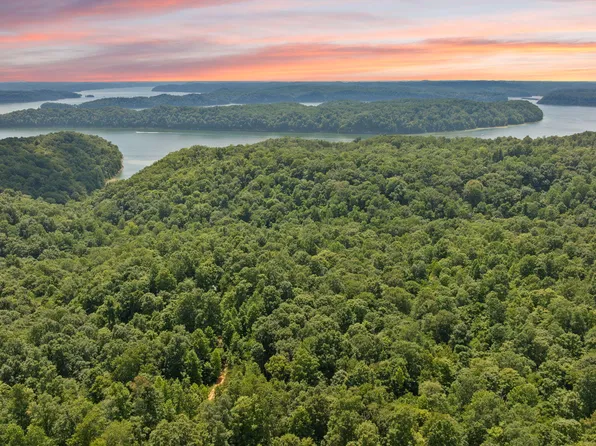 2 Campbell Rd, Nancy, KY 42544