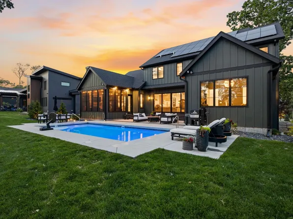 4937 Championship Cir, Waunakee, WI 53597