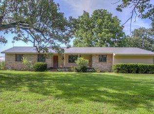 2090 Kapok Dr, Seneca, MO 64865