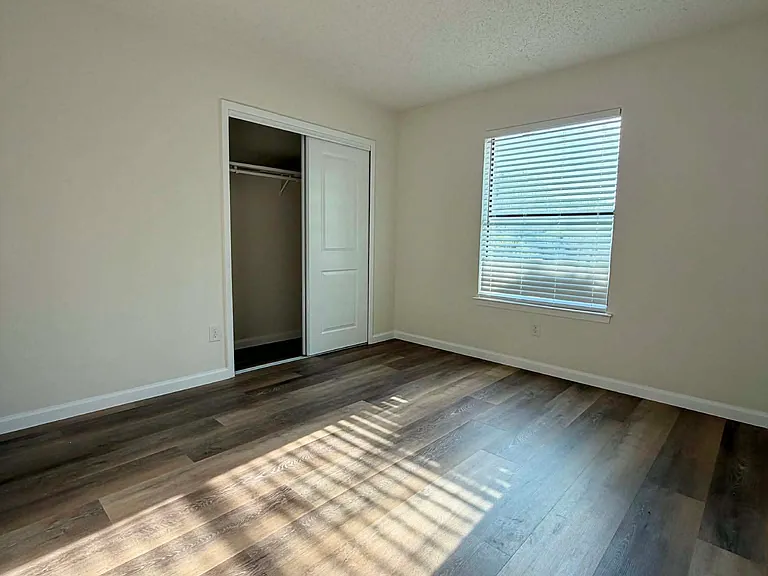 18907 Platte River Way — Photo 11