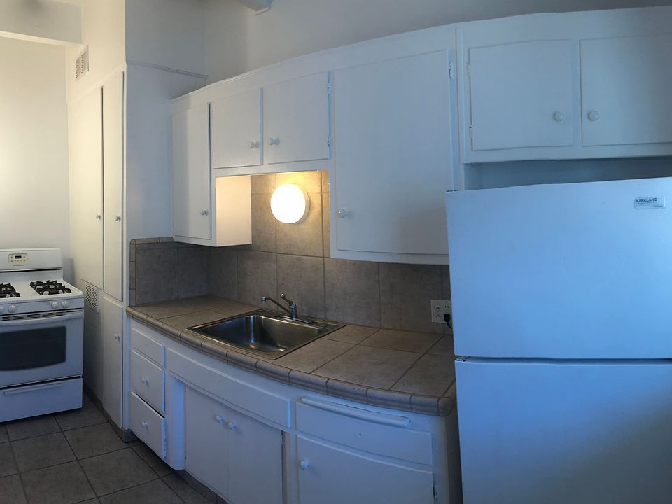 1st image of 608-612 Santa Barbara St #4