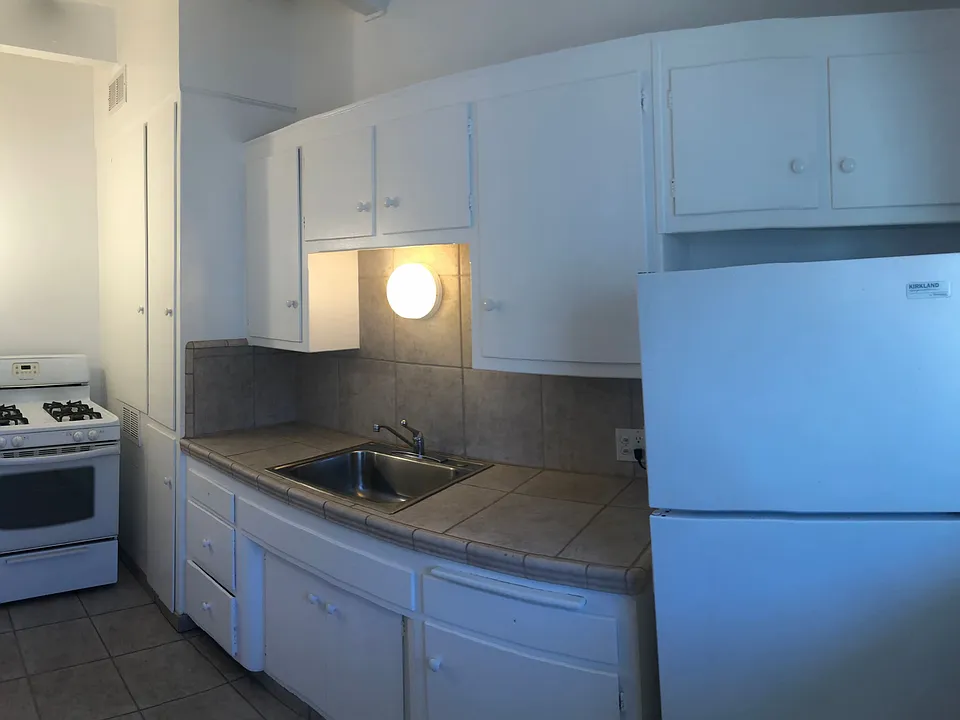 608-612 Santa Barbara St.