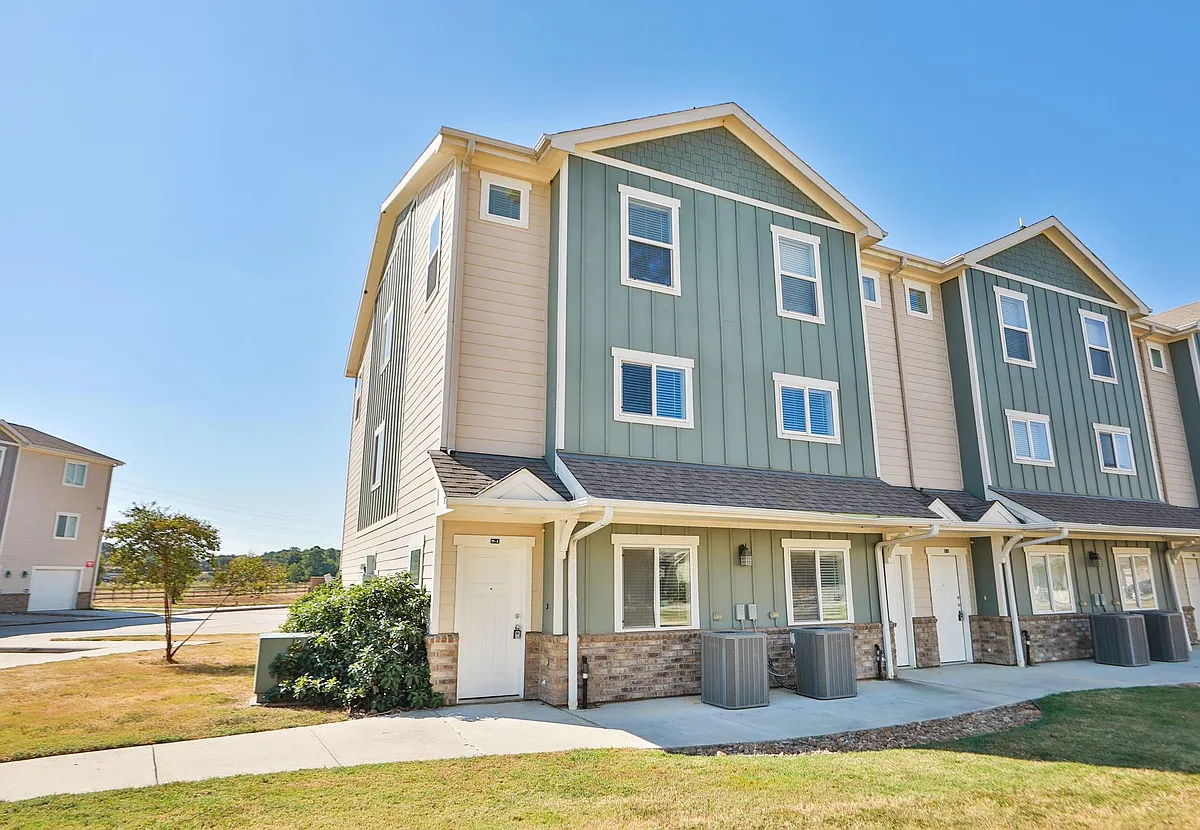 Building Photo - 21155 Gosling Rd #11B