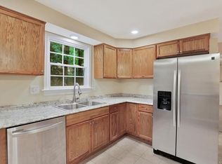 135 Clairidge Ct, North Chesterfield, VA 23235