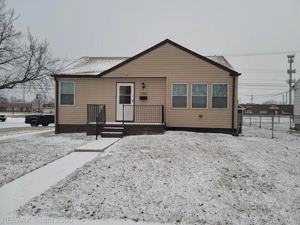 13631 Callender St, Southgate, MI 48195