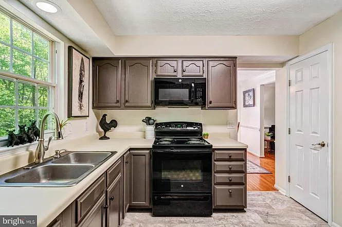 5 Lee Ct — Photo 9