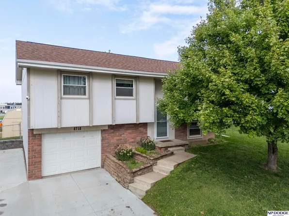 8718 S 143rd Ave, Omaha, NE 68138