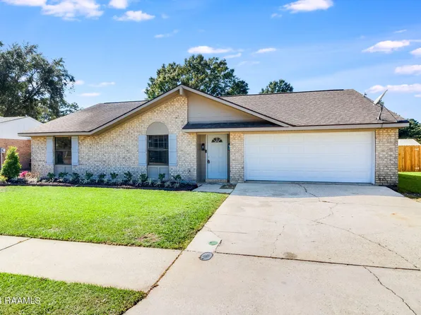 203 Titan Dr, Lafayette, LA 70508