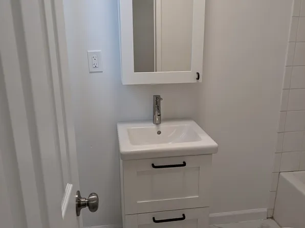 5382 1/4 Poplar Blvd, Los Angeles, CA 90032