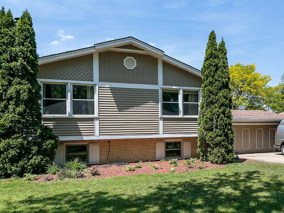 1st image of 7431 Camelia Dr