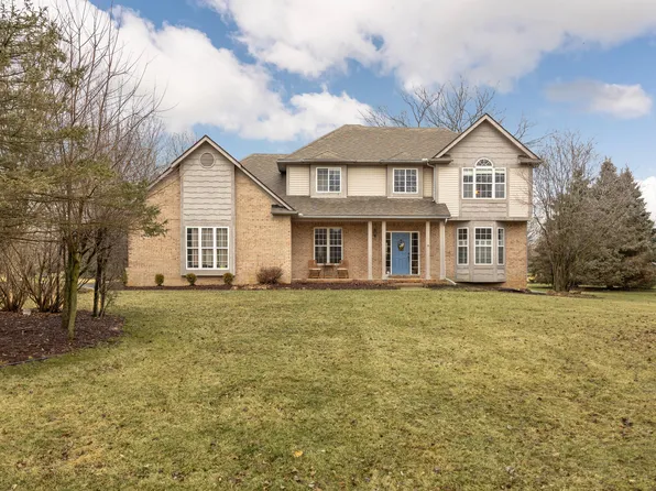 5748 Creekview Dr, Ann Arbor, MI 48108