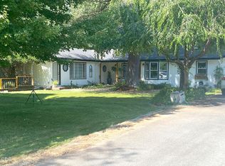 753 W Evans Creek Rd, Rogue River, OR 97537
