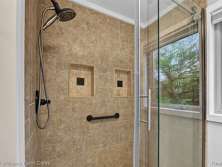 1727 Linksview Way — Photo 22