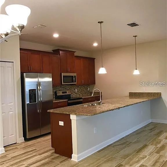 1599 Moon Valley Dr — Photo 3