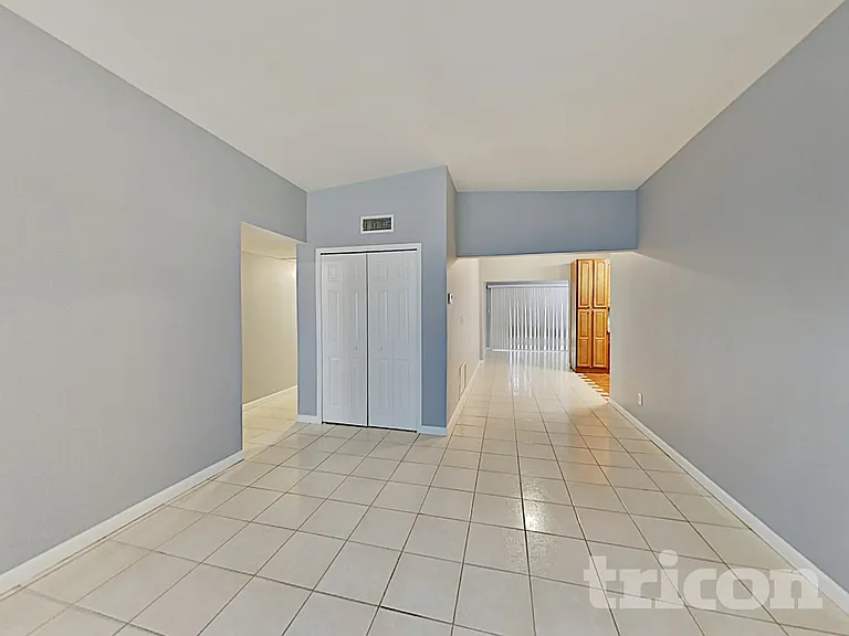 912 Neuse Ave — Photo 3