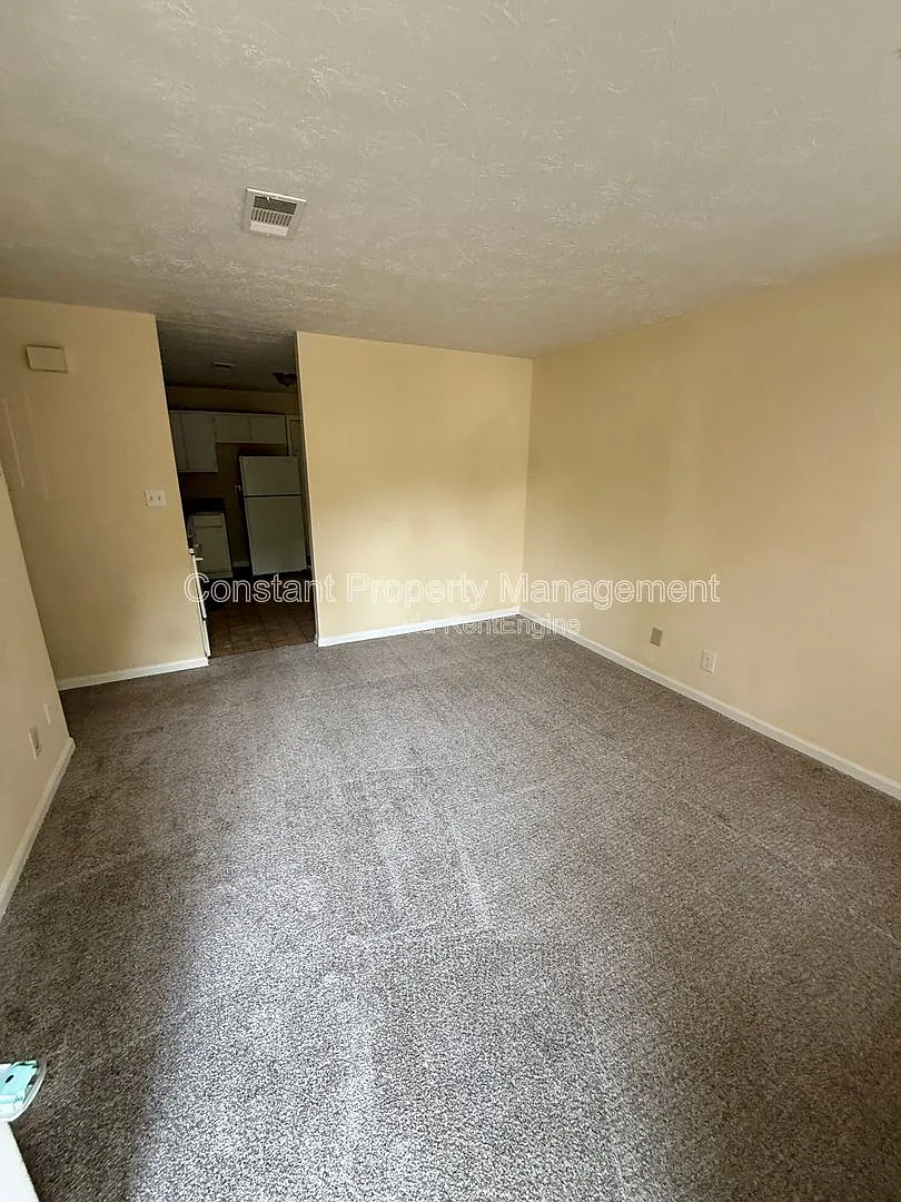 Building Photo - 4357 Azalea Dr #4357