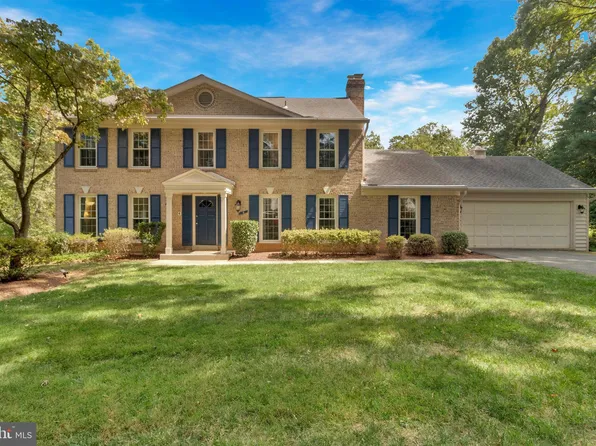 5 Jasmine Ct, Rockville, MD 20853