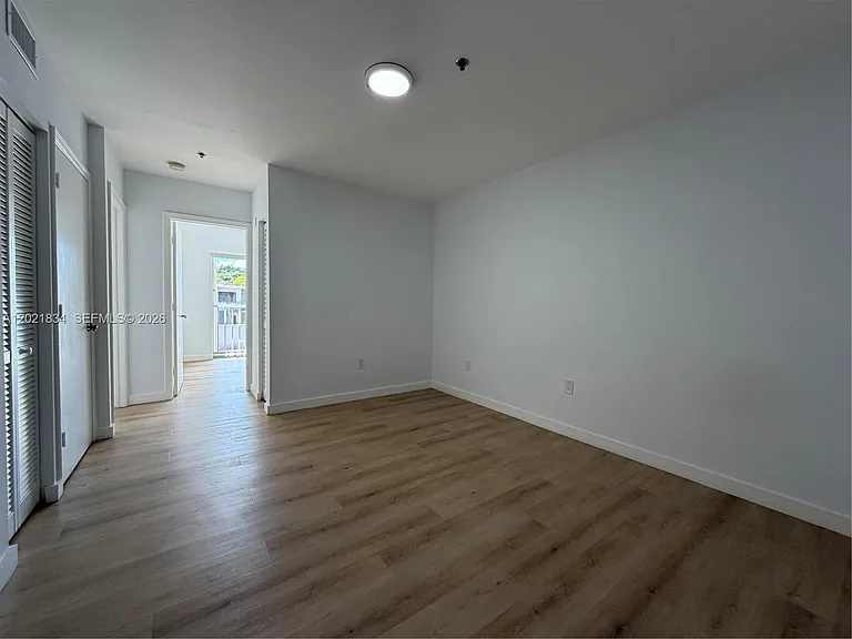 717 SW 11th Ave #204 — Photo 1