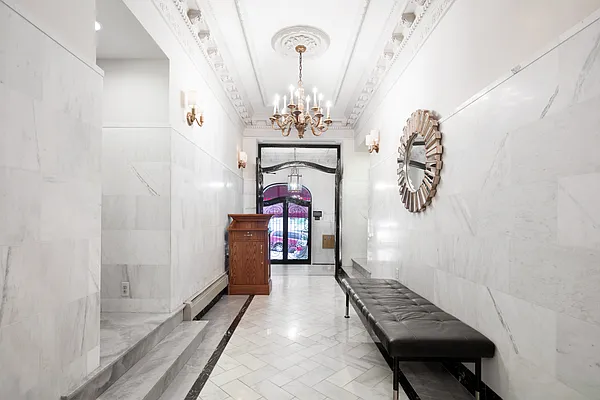 Sold by Compass | media 10