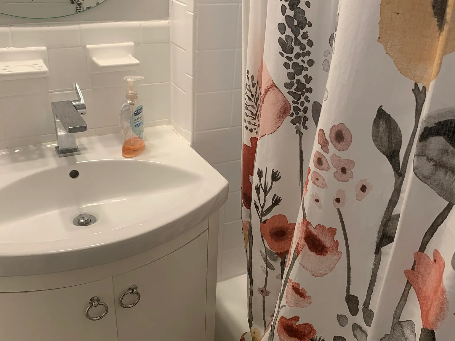 3 bed, 9999 sqft, $1,200 — Photo 4