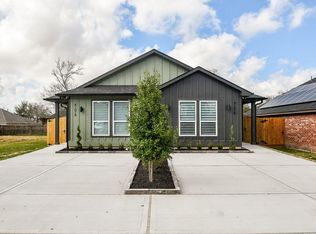 4101 Victoria Ave #A, Dickinson, TX 77539