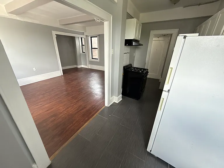 25-27 N Harrison St #303A — Photo 4
