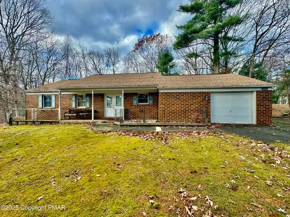 12146 Big Buck Ln, East Stroudsburg, PA 18302
