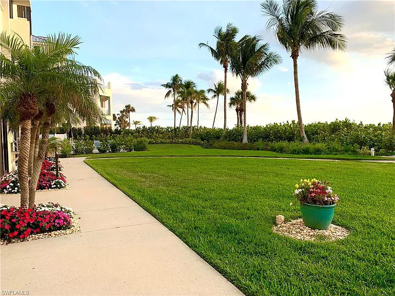 10475 Gulf Shore Dr #113 — Photo 36