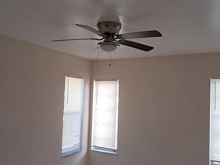1915 Rodman St #1 — Photo 12