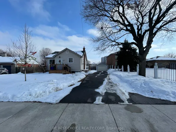 345 Hawkridge Ave, Hamilton, ON L9C 3L3