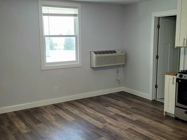 205 Oskaloosa St #207 — Photo 10