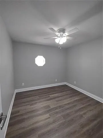 307 Talbot Dr — Photo 20