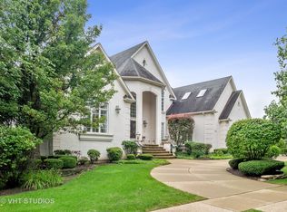 1801 Darien Club Dr, Darien, IL