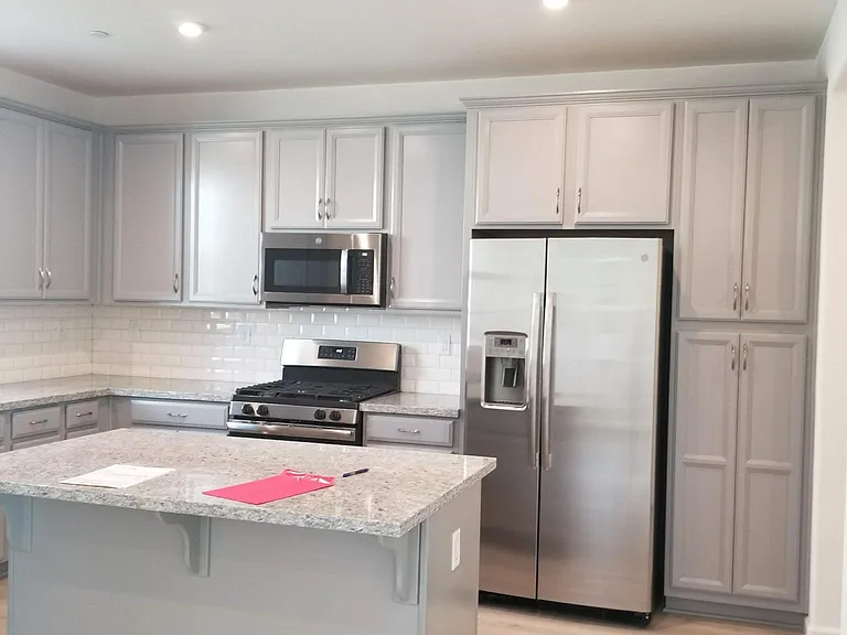 1301 Ironside Pl — Photo 2