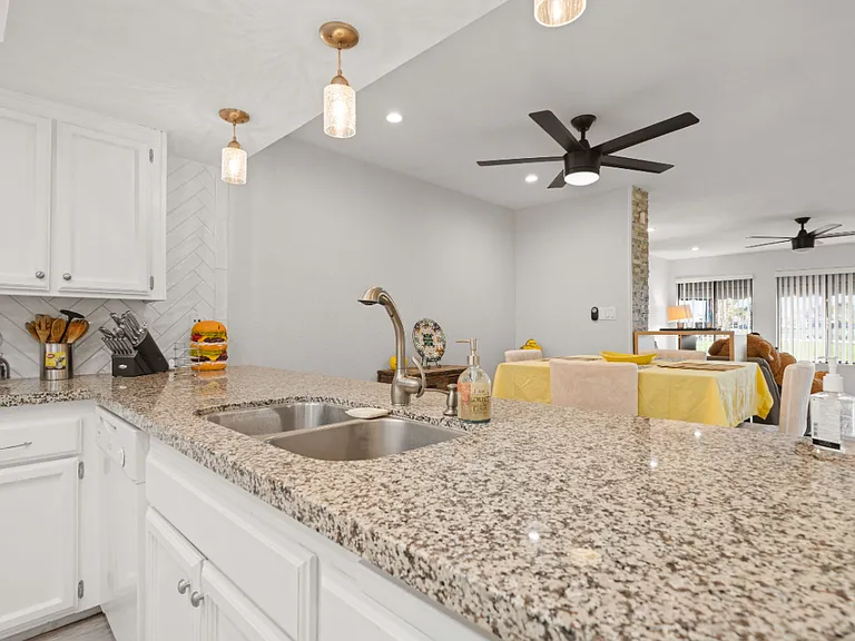 14500 Las Palmas Dr #36 — Photo 6