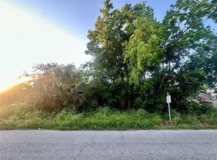 Oak Dr, Lafitte, LA 70067