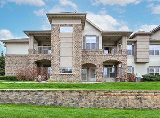 3053 W Drexel Ave UNIT 110, Franklin, WI 53132