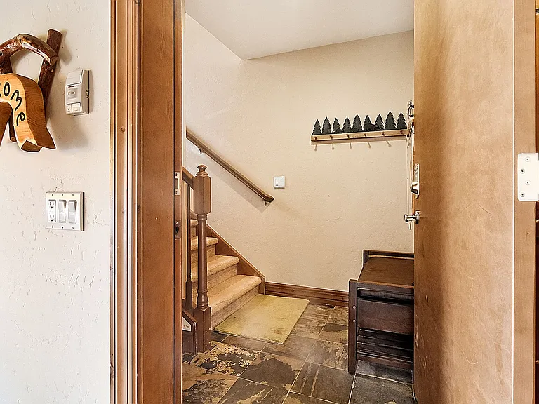 44 Linden Ln — Photo 42