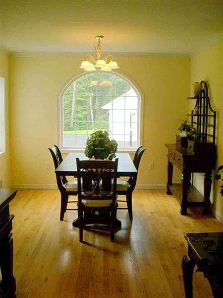 5th image of 7 ROUND POND Road
