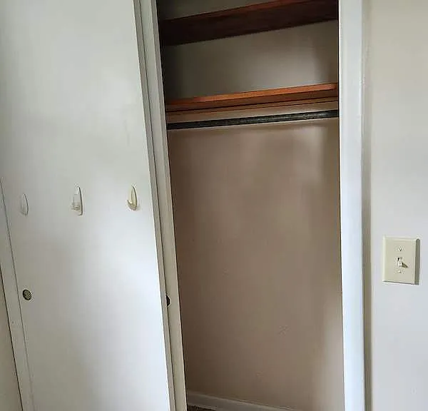 203 S Yates St — Photo 5