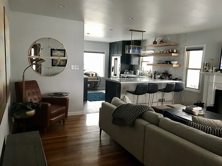 2318 E Kensington Ave — Photo 6