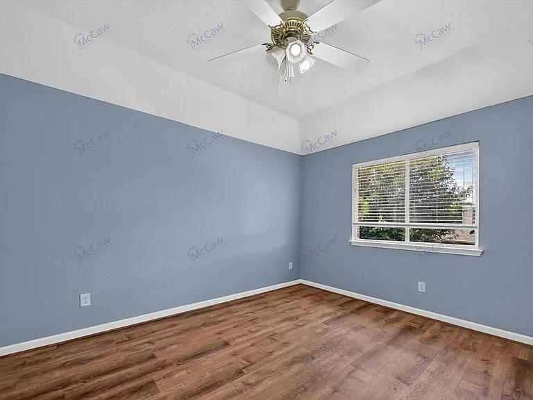 5101 Timberland Pkwy — Photo 12