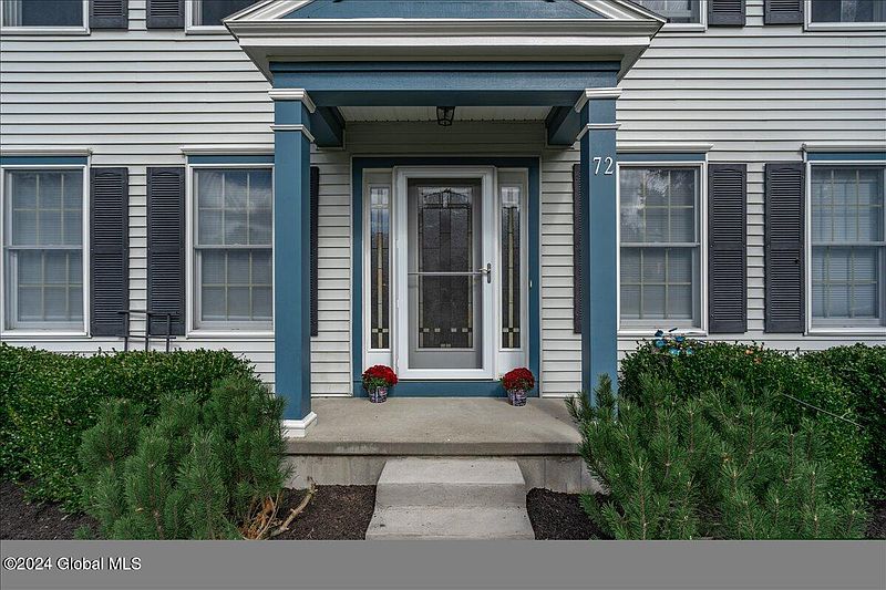 2nd image of 72 Ivywood Drive