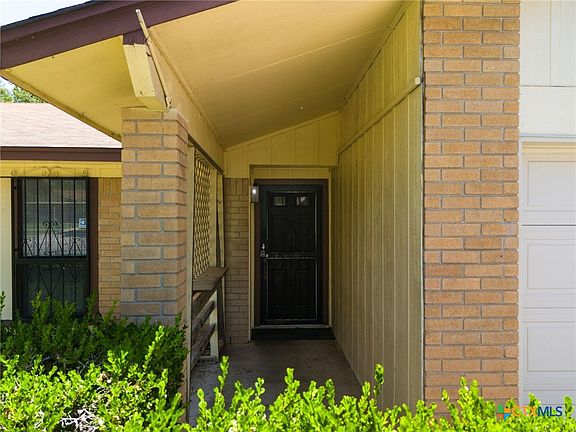 3rd image of 114 Margarita Dr