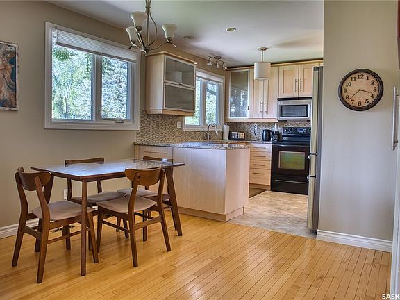 5th image of 239 RODENBUSH DRIVE