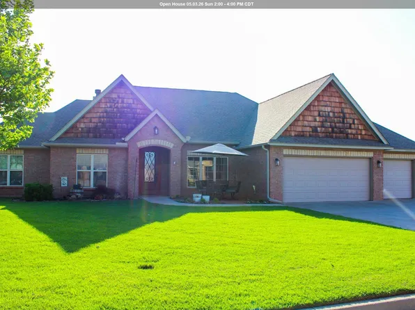 2017 Day Break Ln, Enid, OK 73703