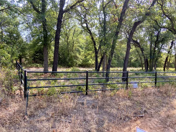 1049 Stagecoach Ranch Dr, Weatherford, TX 76085