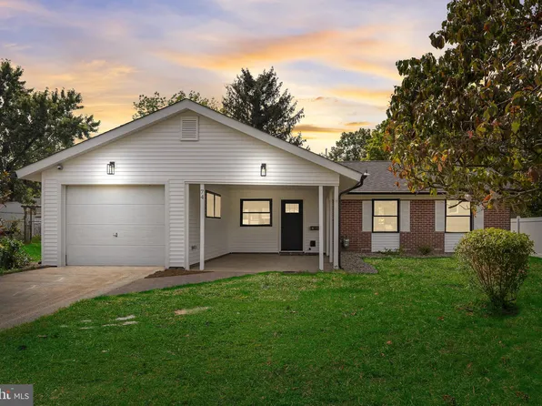 74 Balfour Ln, Willingboro, NJ 08046
