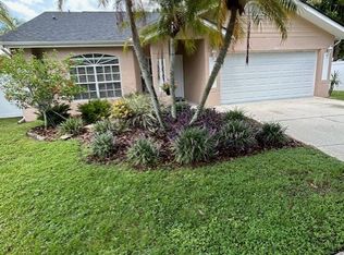 11682 Fox Creek Dr, Tampa, FL 33635